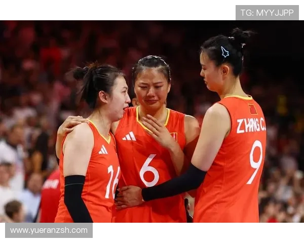 中国女排逆转夺冠展现顽强拼搏精神点燃全国观众热血激情