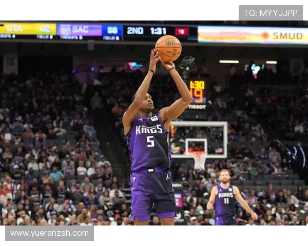 火箭队重建新篇章 揭示年轻球员崛起与未来发展潜力