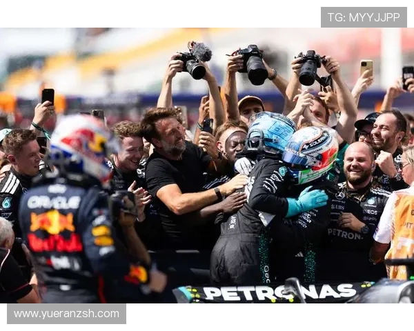 F1新赛季技术规则变化引发车队博弈与冠军格局重塑前景分析焦点 F1新赛季技术规则变化引发车队博弈与冠军格局重塑前景分析焦点